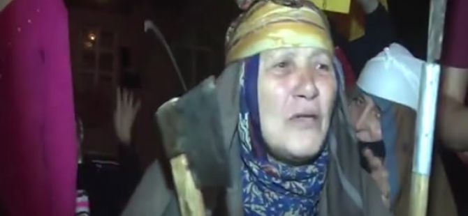 80'lik Nineler Darbecilere Karşı Direnişte