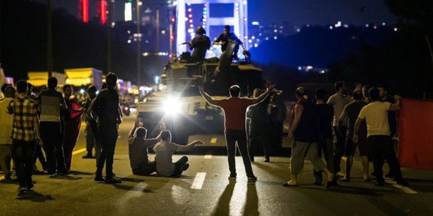 İşgal Girişiminden Dirilişe 15 Temmuz'un Anatomisi
