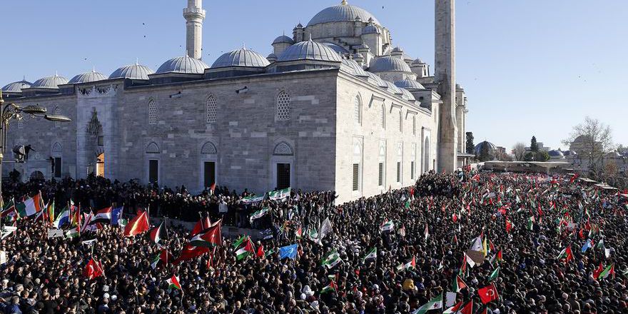 Kudüs ile Dayanışmak İçin İstanbul Halkı Meydanlardaydı!