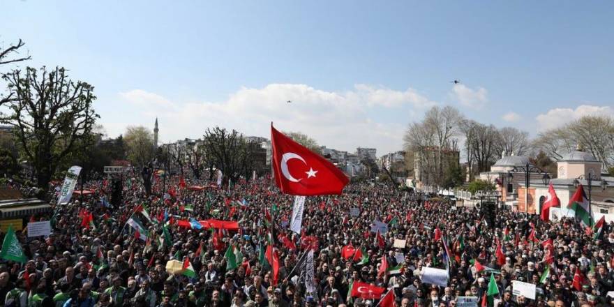 Gazze özgür oluncaya dek direniş sürecek!