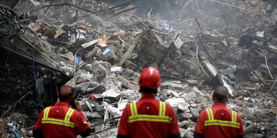 İran’a 300 milyar dolarlık savaş fonu: Tazminat mı, pazarlık aracı mı?