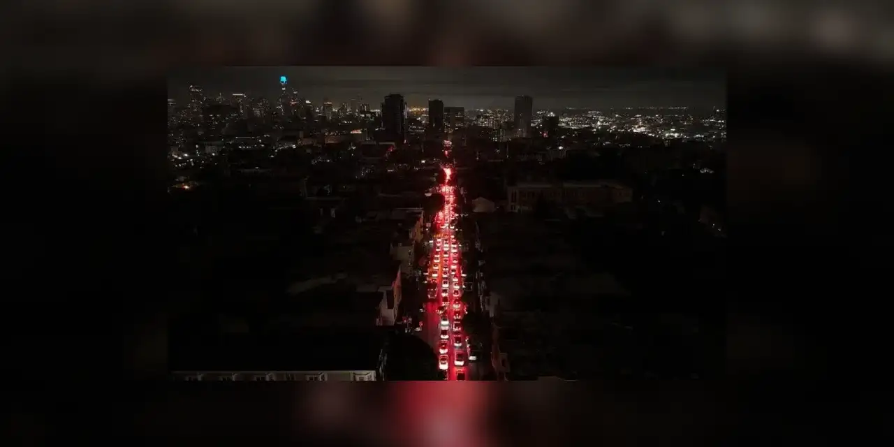 ABD'de aşırı sıcaklar nedeniyle yüz binlerce hane elektriksiz kaldı