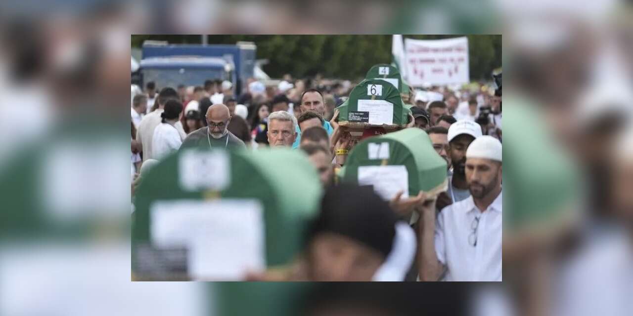 Srebrenitsa Soykırımı'nın 10 kurbanı bugün toprağa verilecek