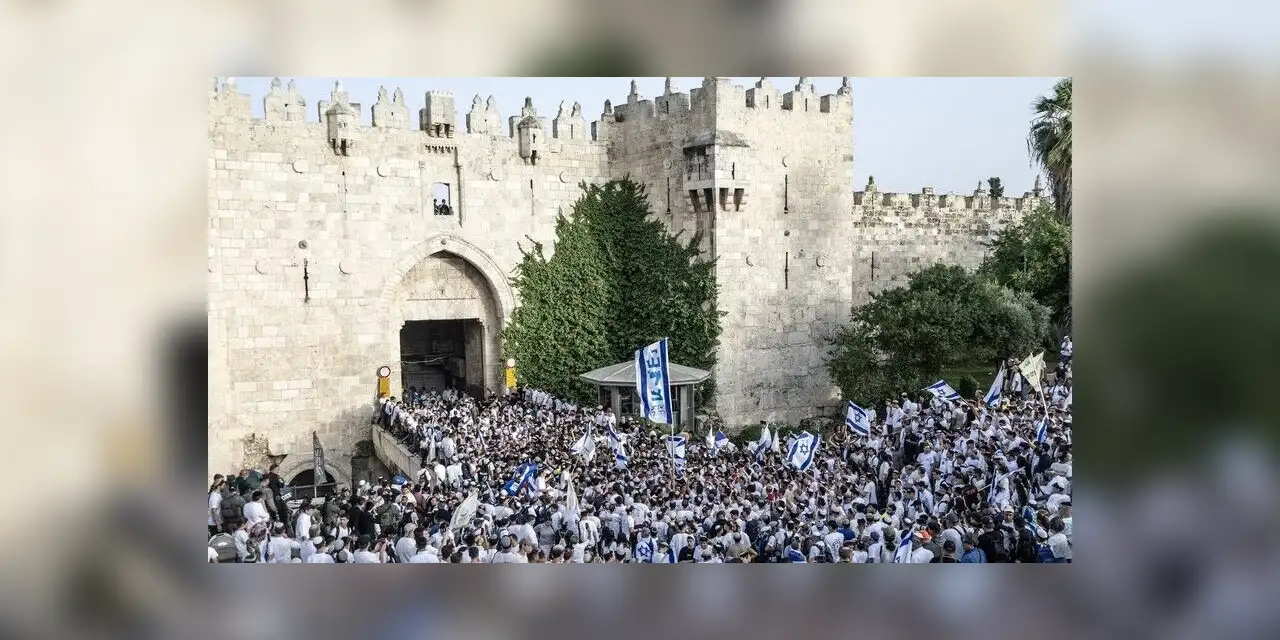 Kudüs Valiliği, 1300'den fazla siyonistin Mescid-i Aksa'ya baskın düzenlediğini duyurdu