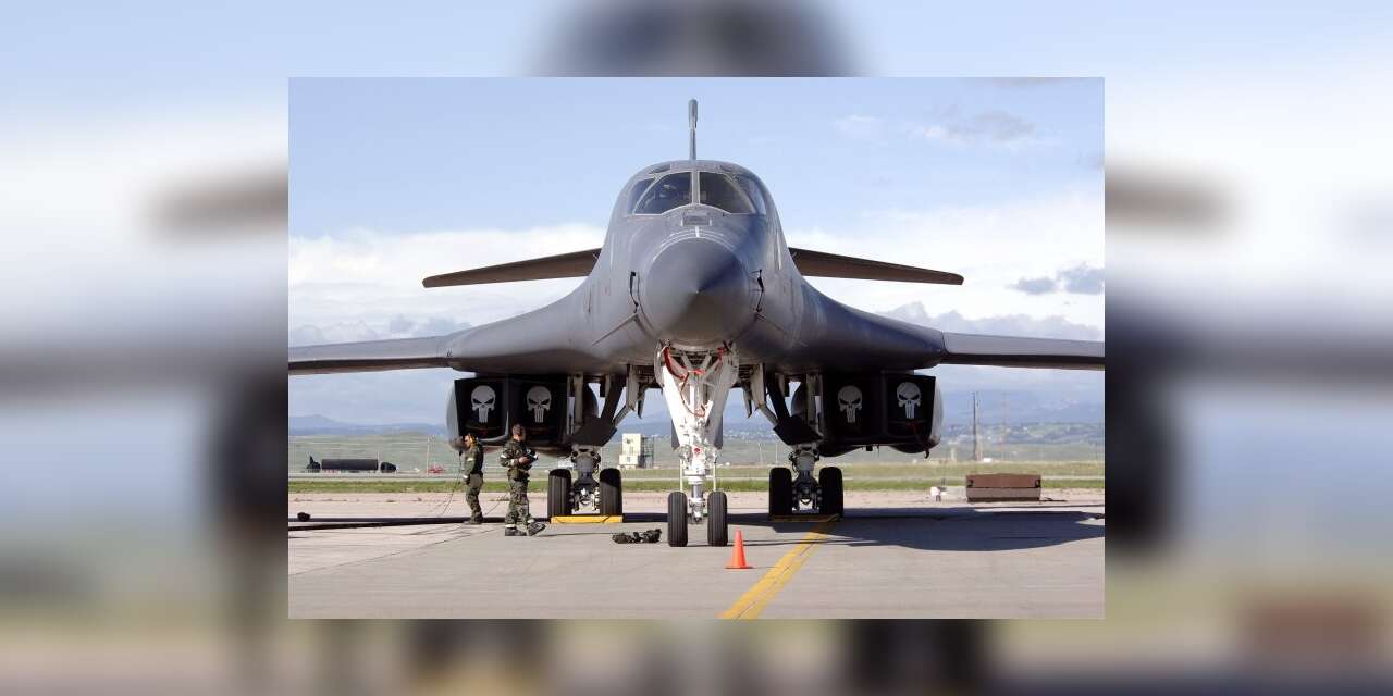 Axios: ABD, İran'da yeniden B-1 bombardıman uçakları kullanmaya başladı