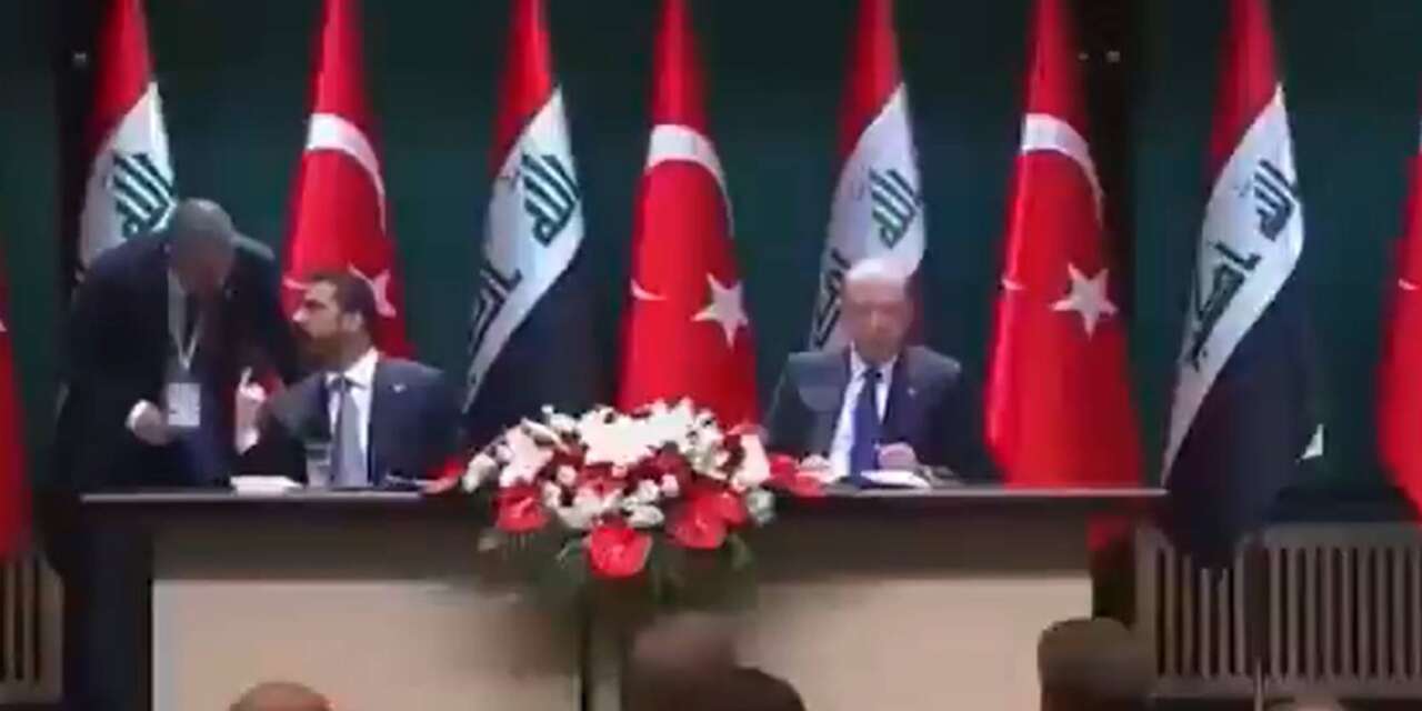 Ankara’da canlı yayında imza krizi
