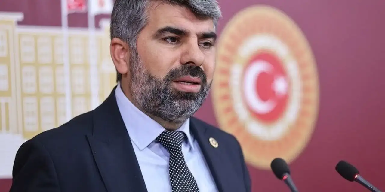 “Konu laiklik olunca 28 şubat generalleriyle yarışıyorsunuz”