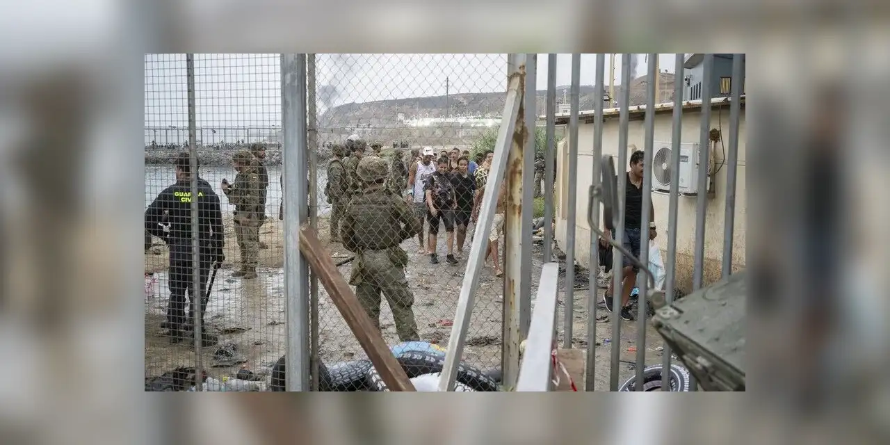 Fas'tan İspanya'nın Sebte şehrine geçen düzensiz göçmenler geri dönmeye başladı