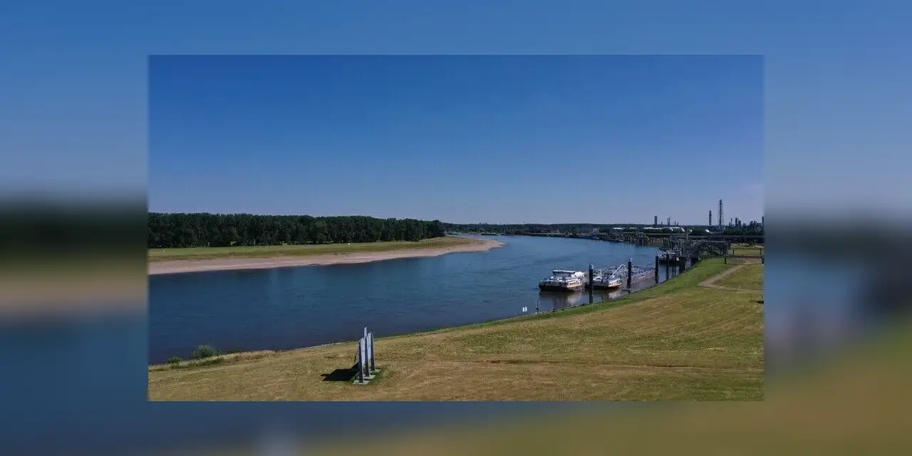 Almanya'da Ren, Elbe ve Tuna nehirlerinde su seviyesi kritik düzeye geriledi