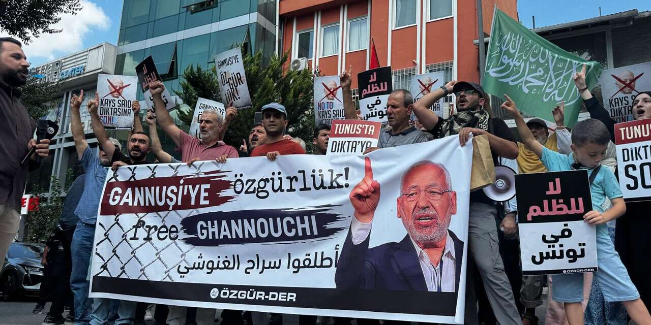 Tunus Konsolosluğu önünde Gannuşi’ye özgürlük eylemi