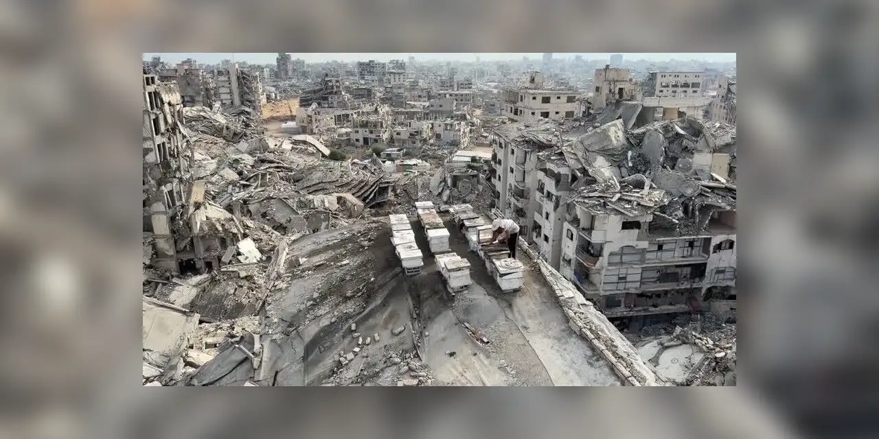 Gazze'de umudunu yitirmeyen arıcı, mesleğini apartman çatısında sürdürüyor
