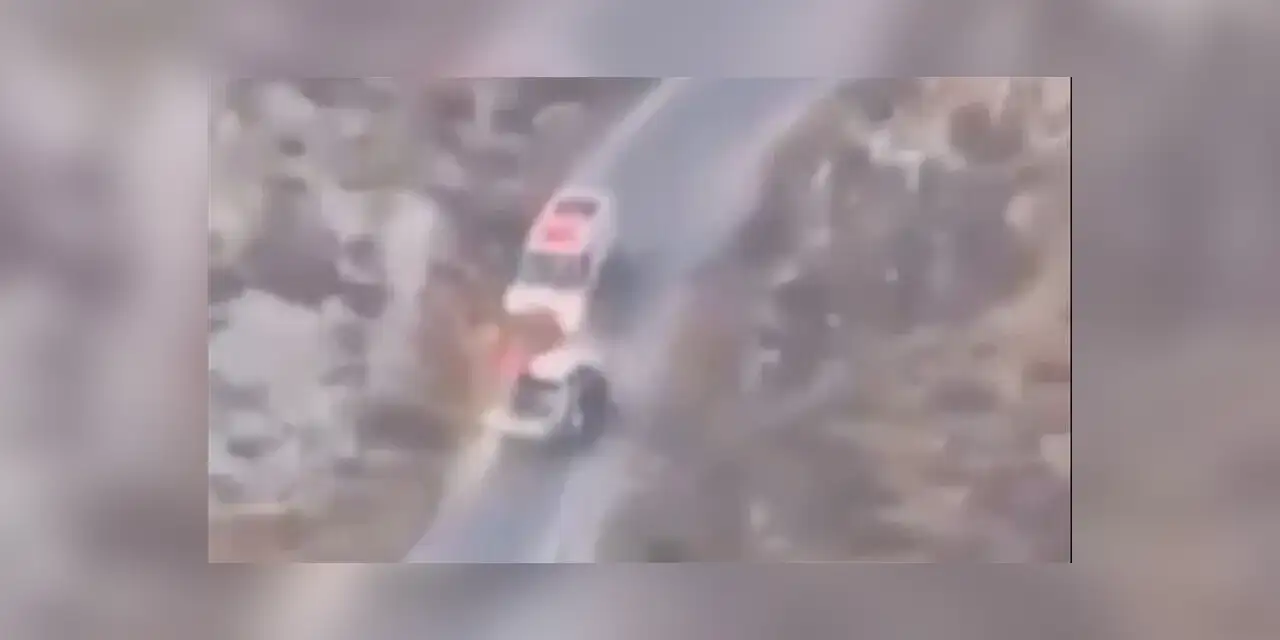 Filistin topraklarını gasbeden Siyonist işgalciler Batı Şeria'da Kızılay ambulansına saldırdı
