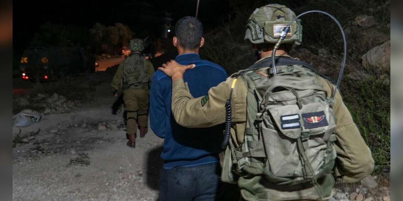 İşgal güçleri Batı Şeria’da geniş çaplı tutuklamamalar yapmaya devam ediyor