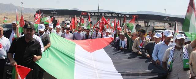 Filistin Konvoyu Irak'ta 4 gündür bekletiliyor
