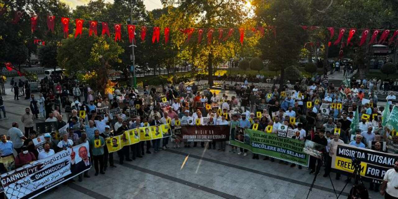 Rabia direnişinin yıldönümünde: Mısır zindanlarındaki Müslüman tutsaklara özgürlük!