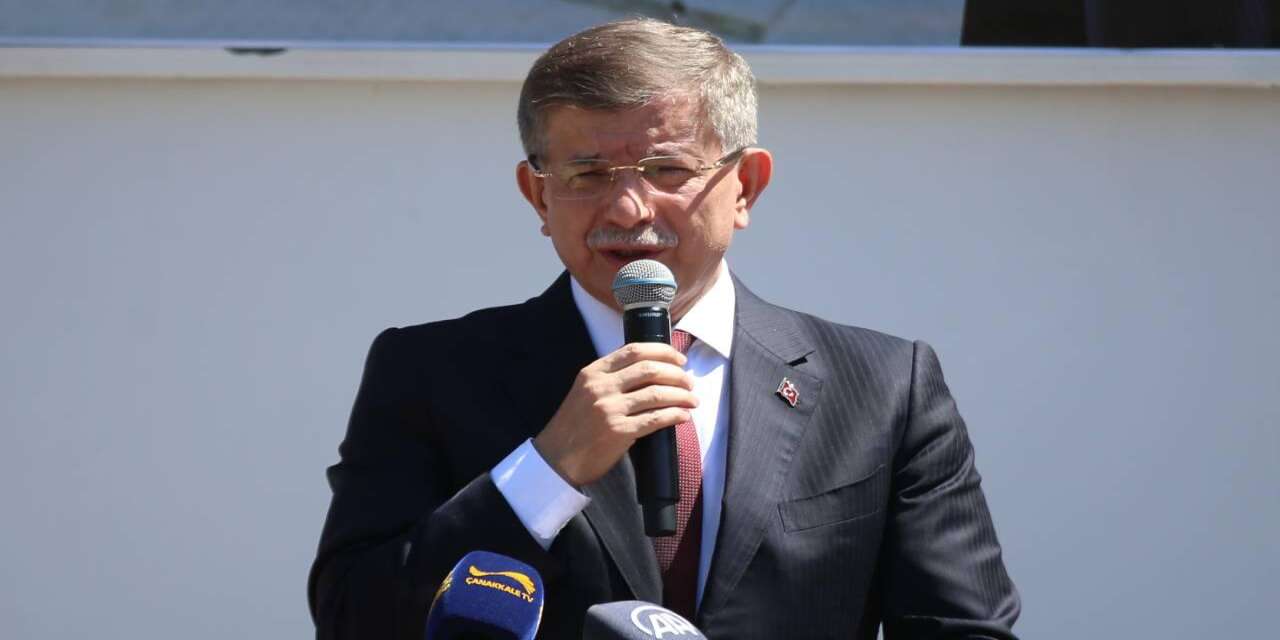 Ahmet Davutoğlu hakkında 4 yıl önce yapılan konuşmadan dolayı soruşturma açıldı