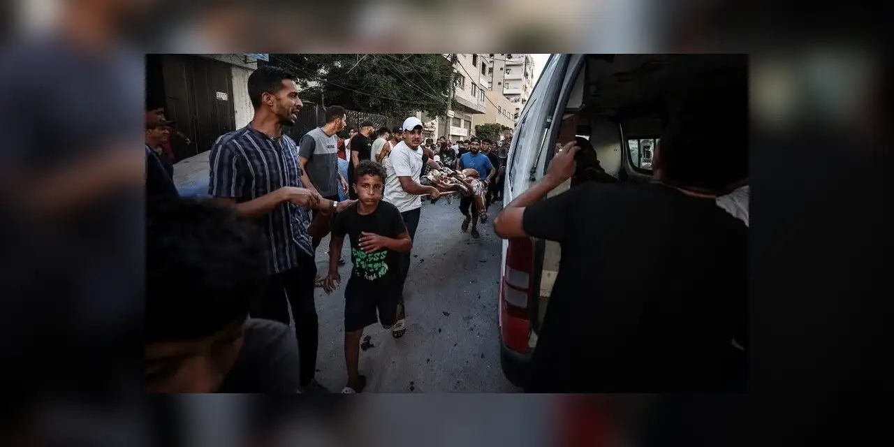 Soykırımcı İsrail'in Gazze'de bir mahalleyi hedef aldığı bombalı saldırıda 1 Filistinli şehid oldu
