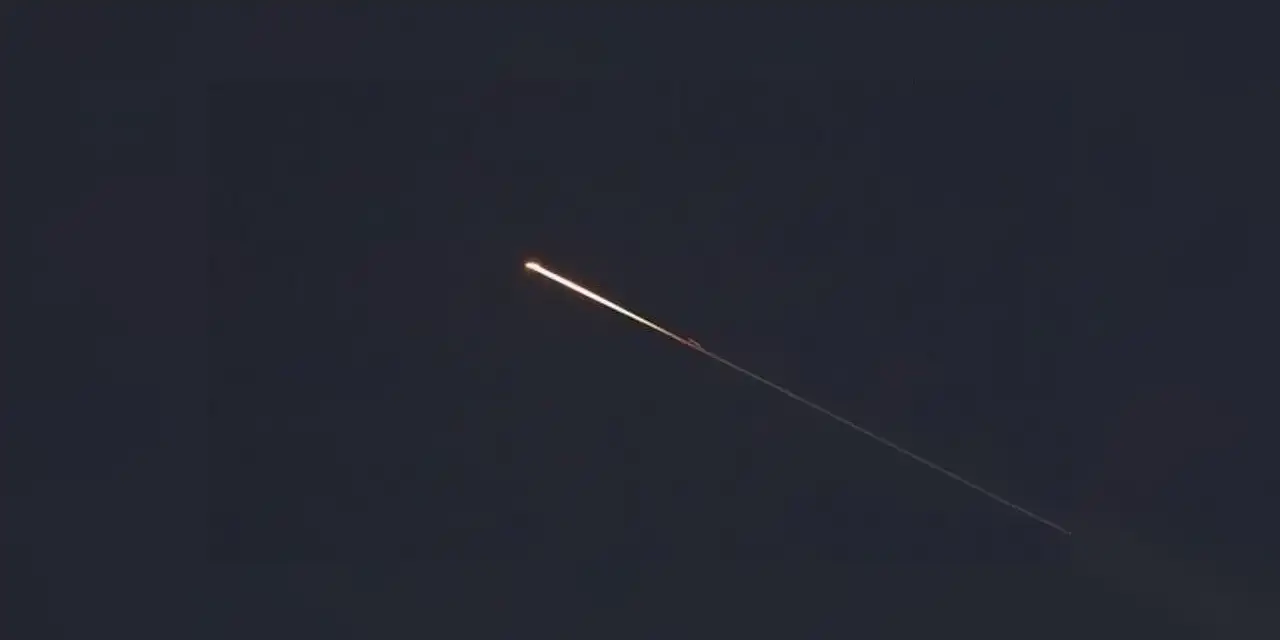 Yemen ordusuna ait savaş uçakları temmuzdan bu yana ilk kez Husilerin mevzilerini bombaladı