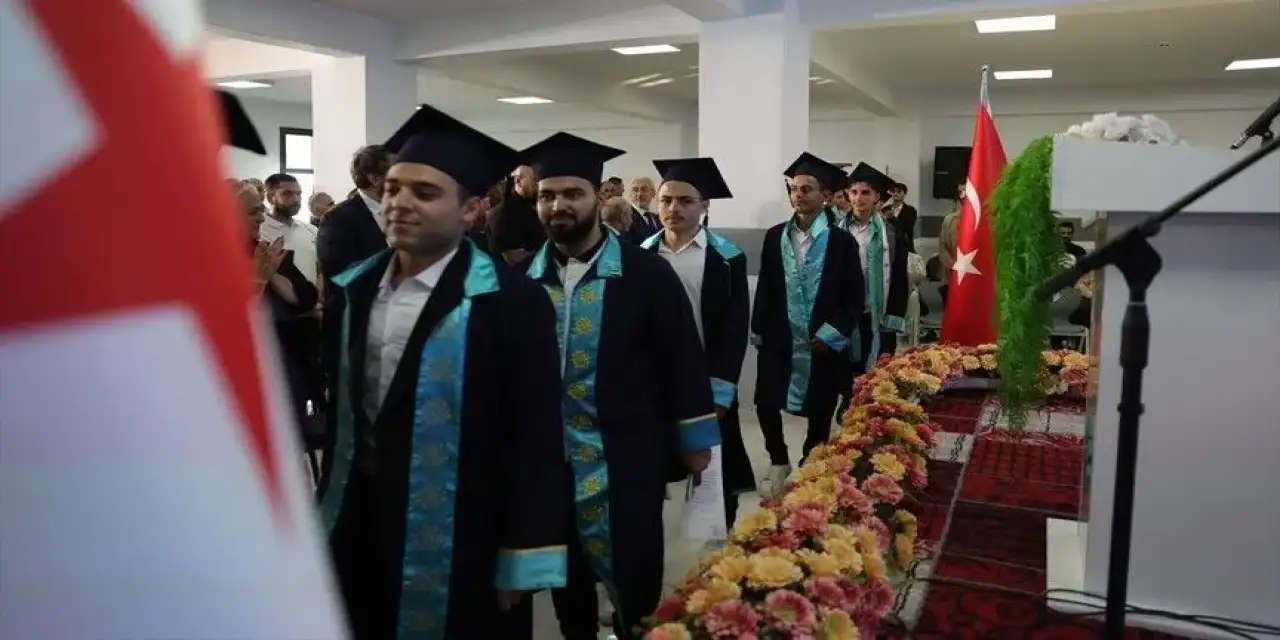 Suriye’de Maarif Vakfı öğrencileri için mezuniyet töreni düzenlendi