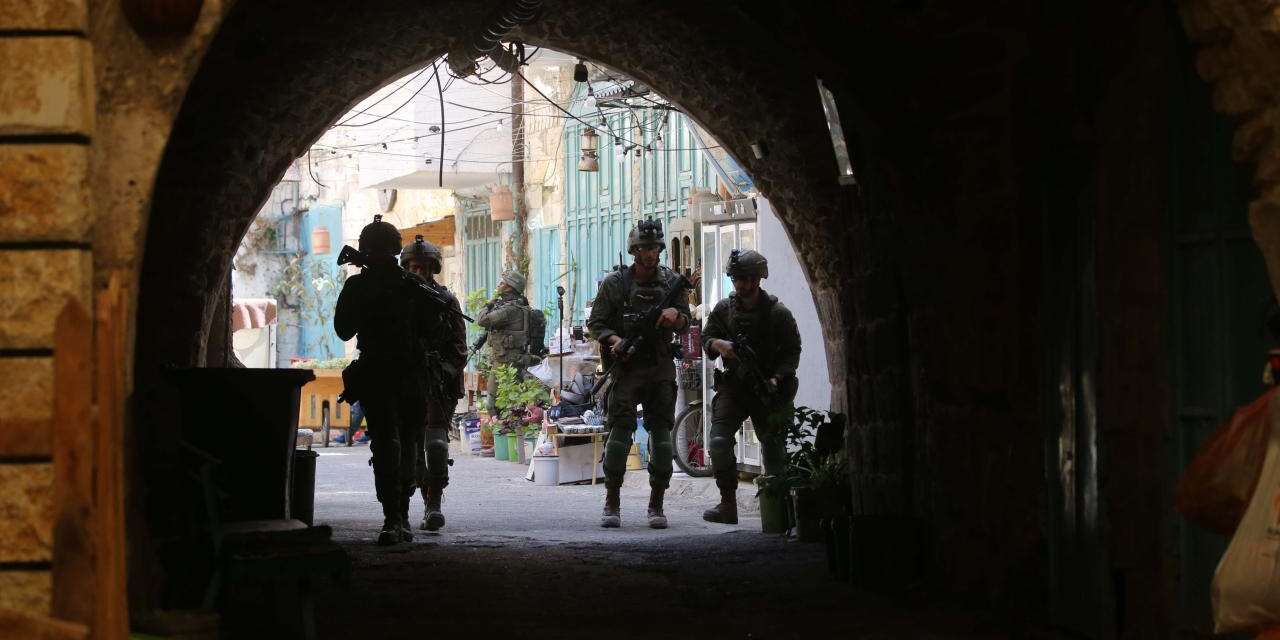Batı Şeria'da okullar işgalcilerin terörü korkusuyla başladı