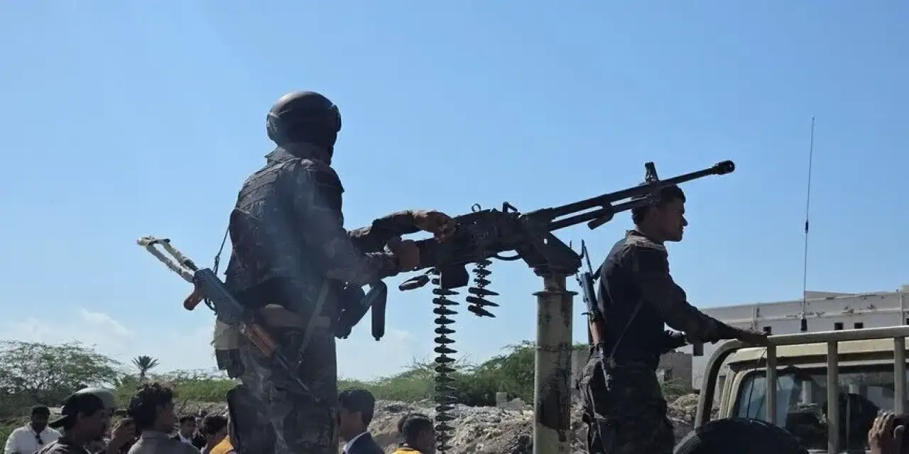 Yemen'de Husilerin ilerlediği iddialarının ardından hükümet güçleri Muha'da yeniden konuşlandı
