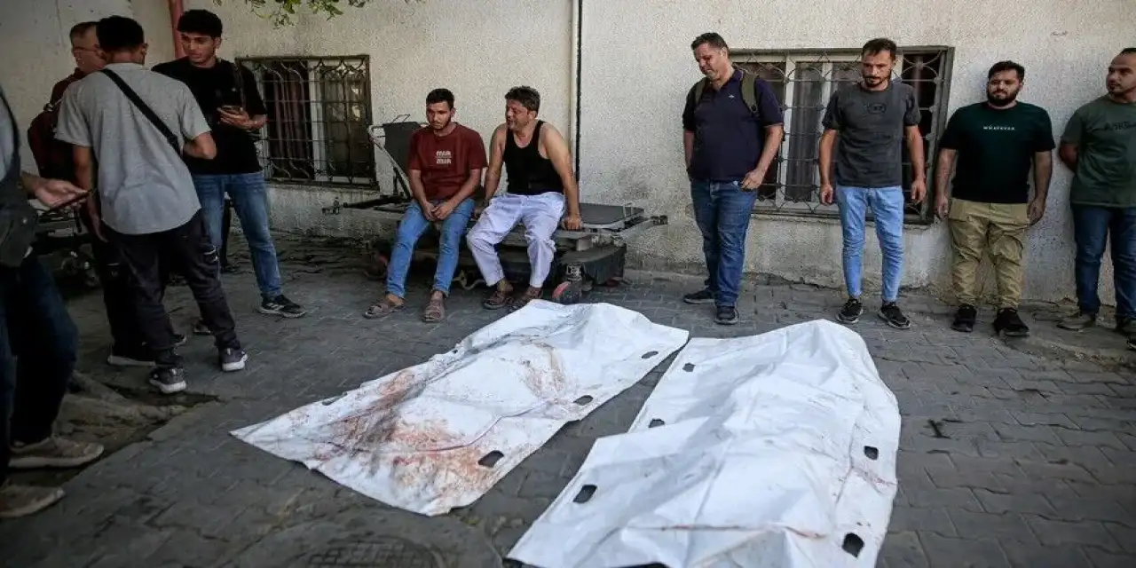 Soykırımcı İsrail'in ateşkese rağmen Gazze'de düzenlediği saldırıda biri çocuk 2 Filistinli şehid oldu