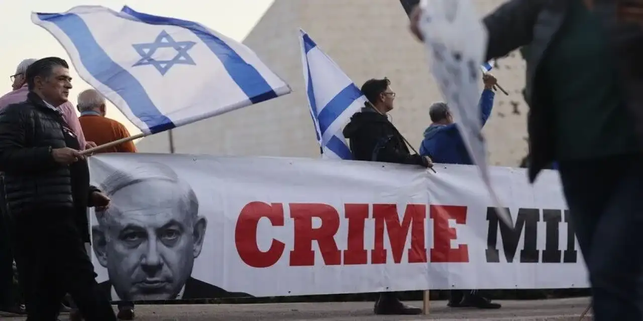İşgalci İsrail'de yapılan son ankete göre Netanyahu'nun Likud'u erimeye devam ediyor