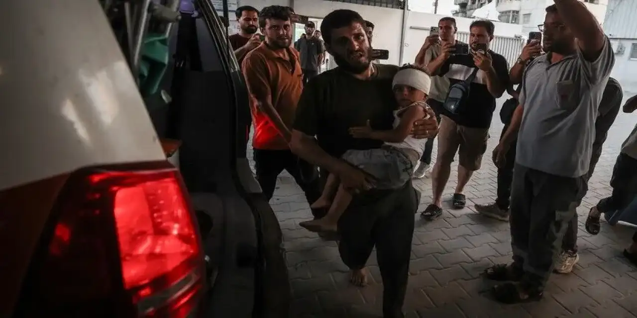 Soykırımcı İsrail'in Gazze'ye düzenlediği saldırılarda 2 Filistinli şehid oldu
