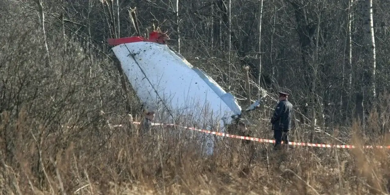Rusya'da Tu-95 tipi askeri uçak düşmesi sonucu 6 kişi öldü