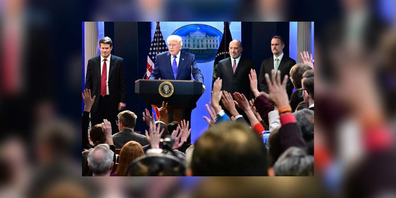 Amerikalı gazetecilere çağrı: Trump'a karşı geri adım atmayın