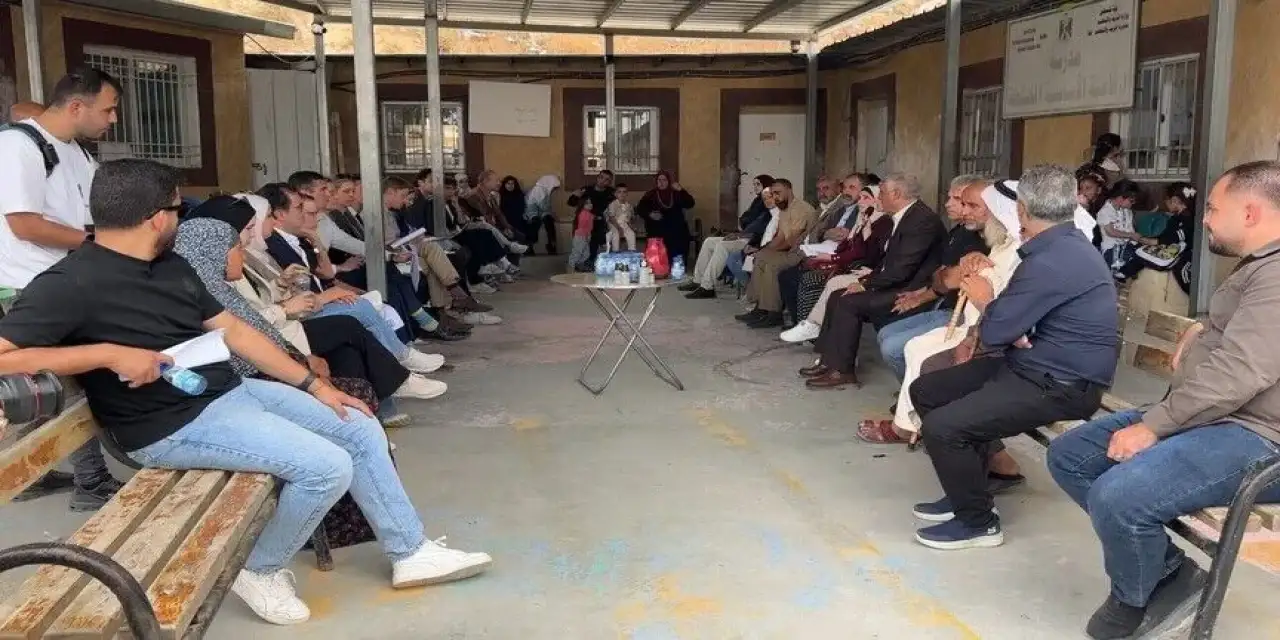 Avrupalı diplomatlar işgal altındaki Batı Şeria'da İsrail'in yıkım tehdidi altındaki okulları gezdi