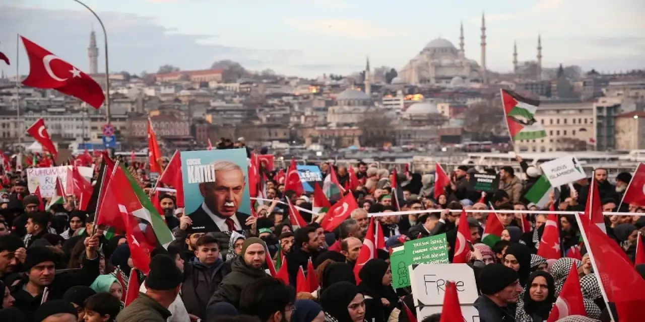 İsrail, Gazze için meydanlara çıkanları neden tek tek takip ediyor?