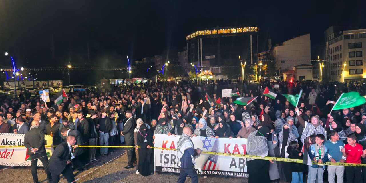 Bingöllüler Aksa Tufanı’nın 3. yıldönümünde Gazze için meydanlara çıktı