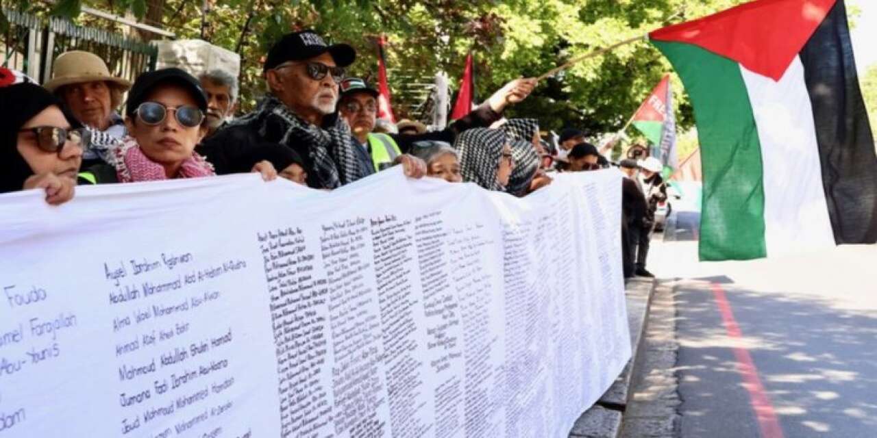 22 bin 434 çocuk için Cape Town sokaklarında Gazze yürüyüşü