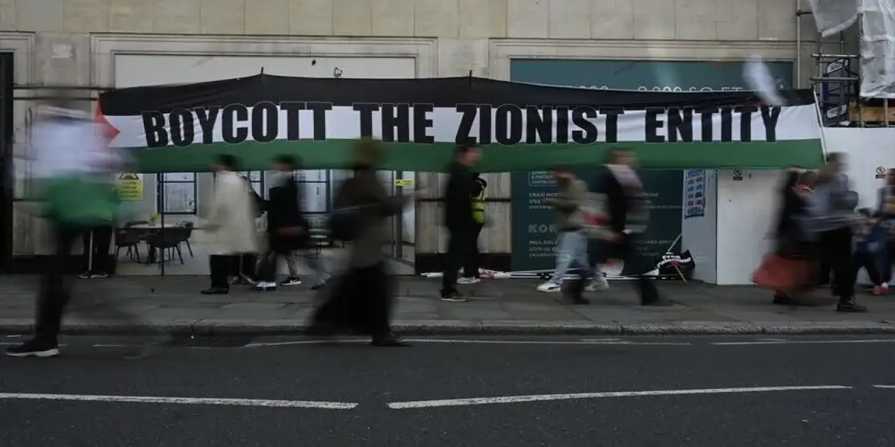 Londra'da Filistin'e destek yürüyüşü yapıldı