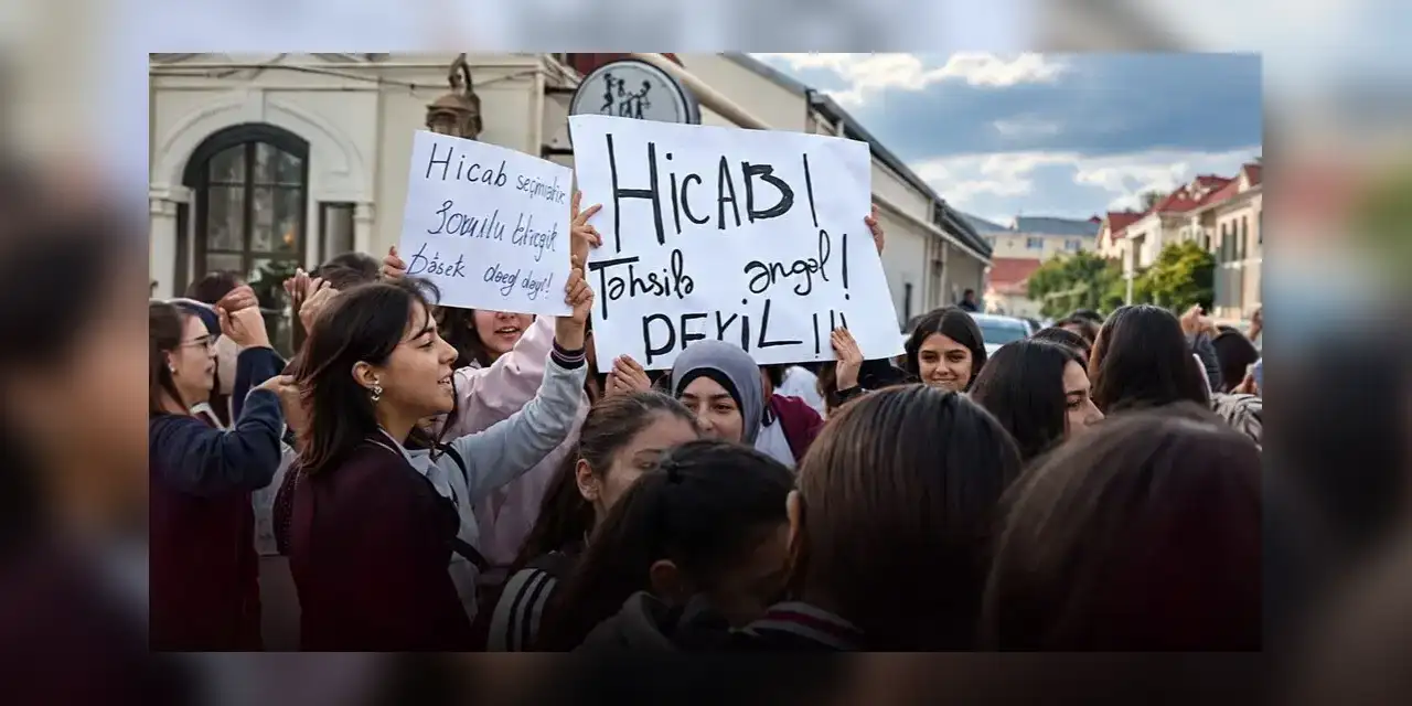 Azerbaycan'da başörtü yasağı protestolarında 37 kişi gözaltına alındı