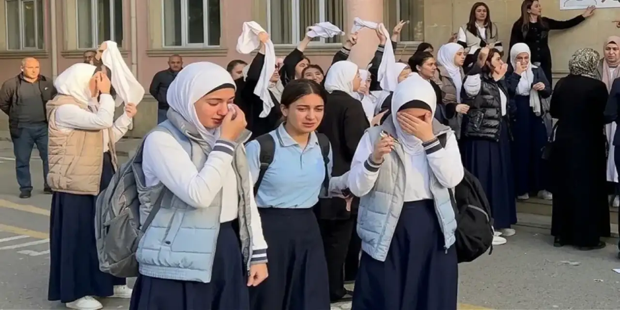Genç Hareket: Azerbaycanlı Müslüman kardeşlerimizin yanındayız