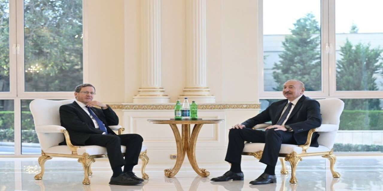 "Siyonist katil Herzog Azerbaycan'da ağırlanıyor!"