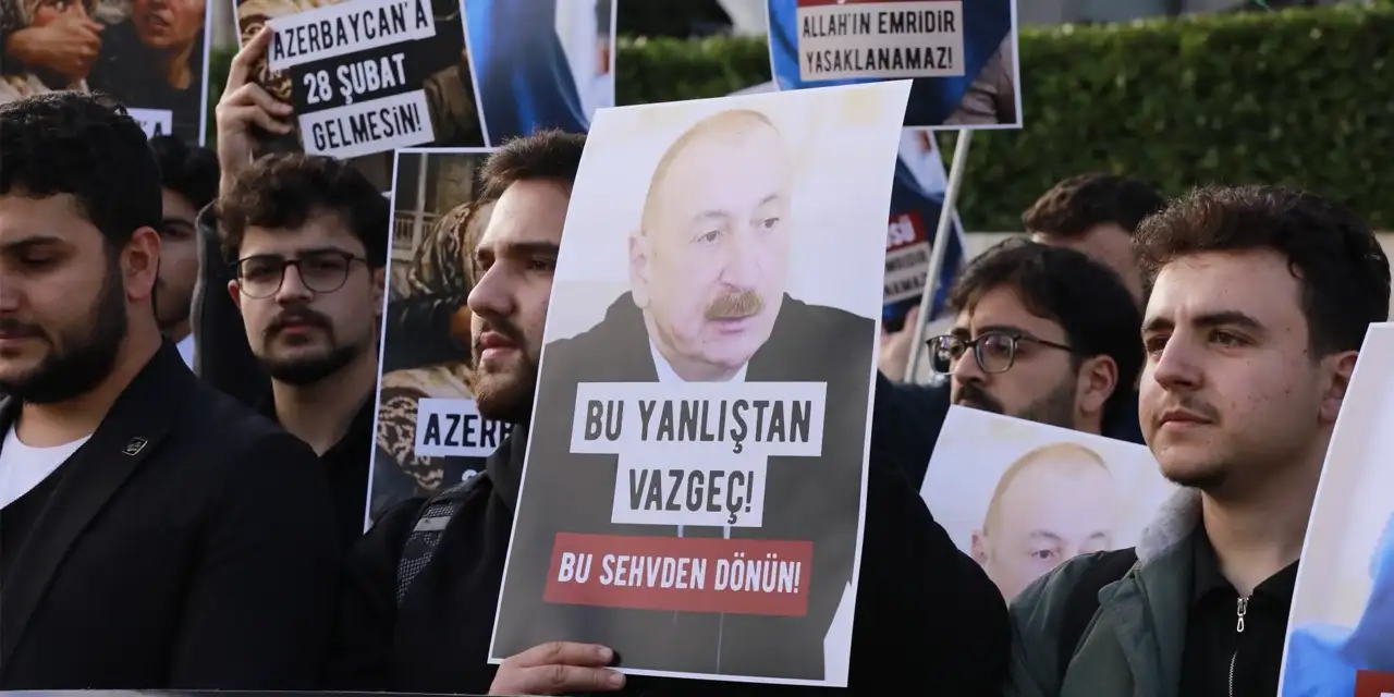 Özgür-Der'den Aliyev'e cevap: "Laik diktatörlüğün karşısındayız!"