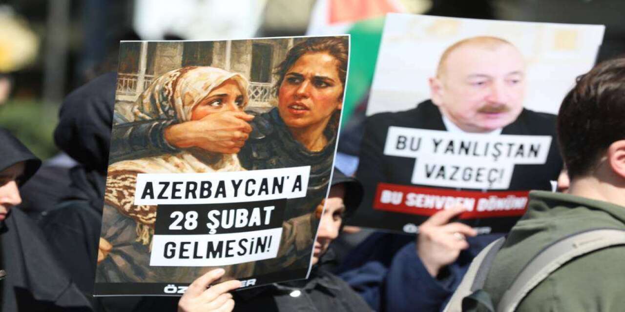 Türkiye’deki yasağa susmayanlar Azerbaycan’daki yasağa susmaz