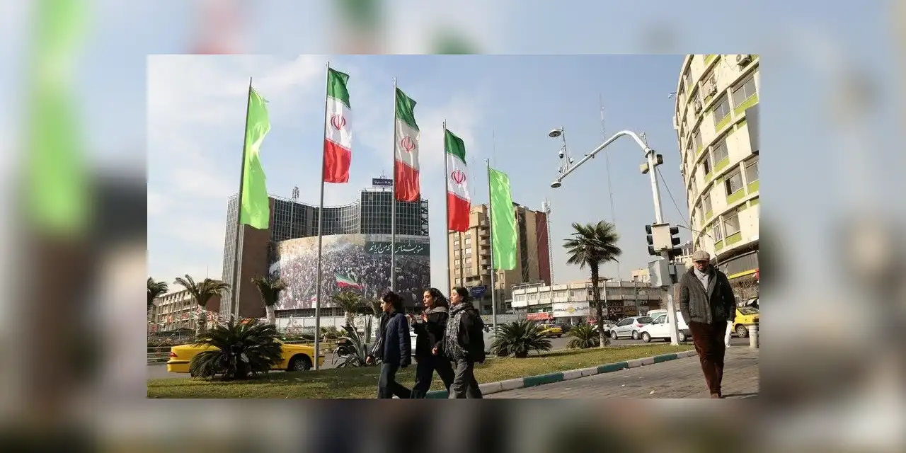 Katarlı arabulucuların İranlı yetkililerle görüşmek üzere Tahran'a gittiği iddia edildi