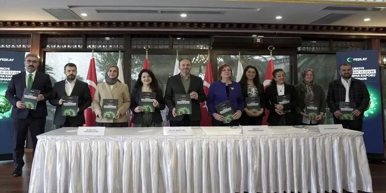 Yeşilay'ın "Türkiye Bağımlılık ve Çevre Araştırma Raporu" açıklandı