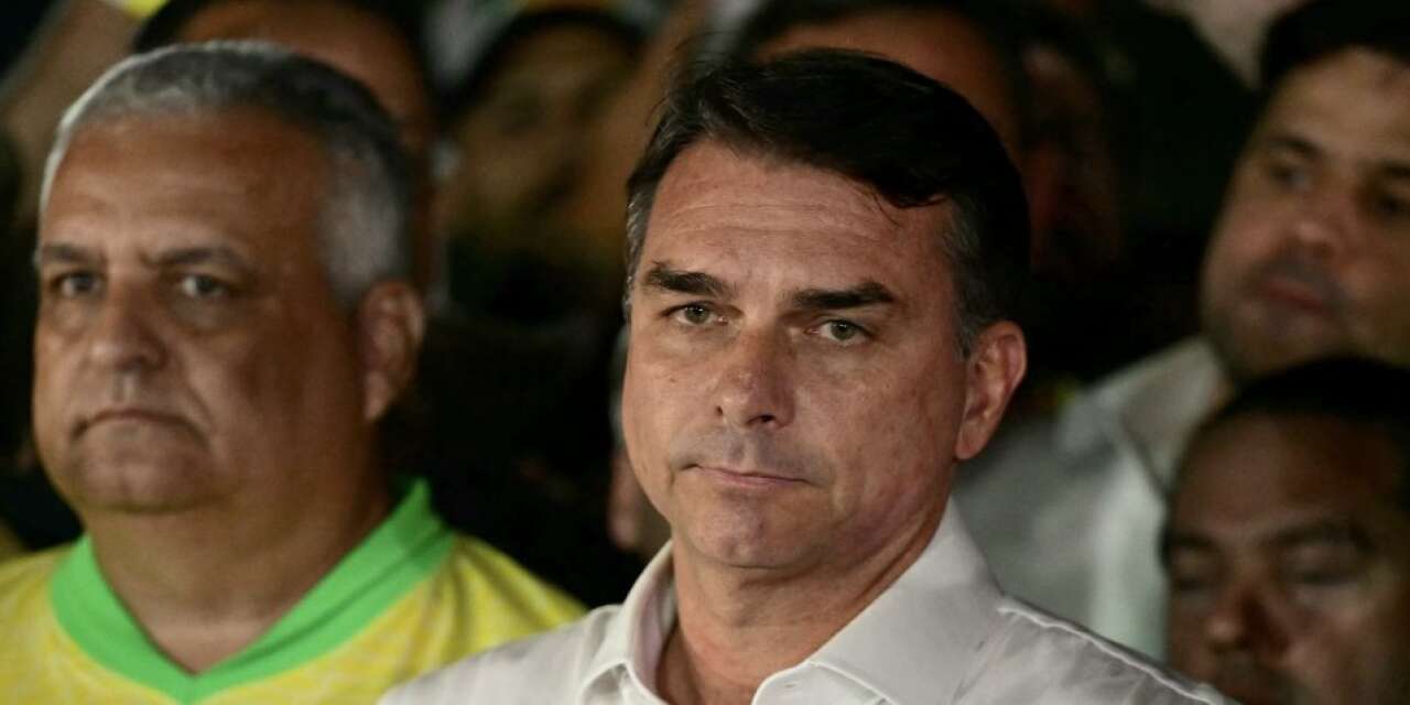 Seçimi kaybeden Flávio Bolsonaro’nun özel uçakla ABD’ye kaçtığı iddiası: Brezilya polisi harekete geçti
