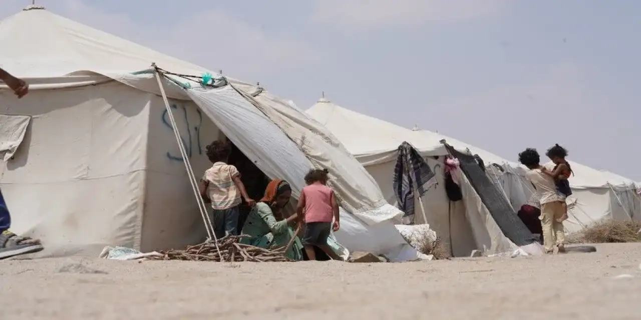 HRW: Husiler Taiz'deki sivilleri gıda ve ilaçtan mahrum bırakıyor