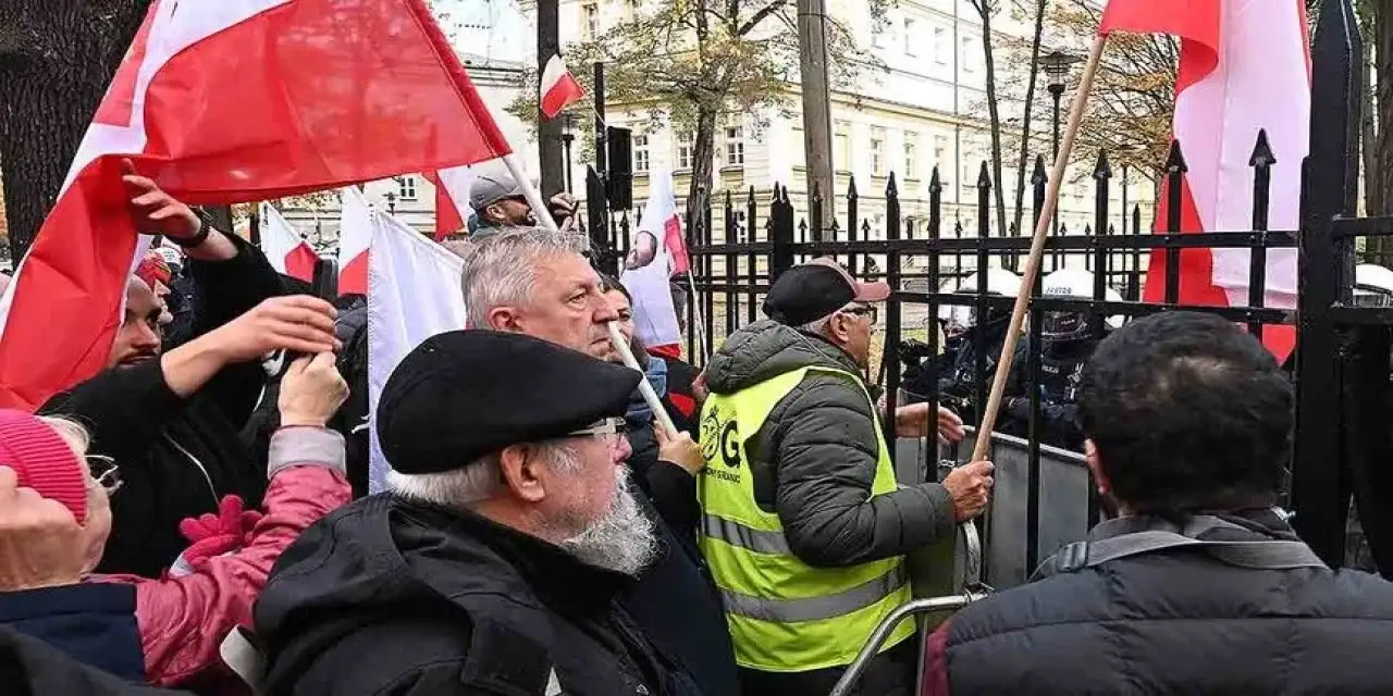 Polonya'da Anayasa Mahkemesi krizi devam ediyor