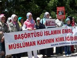 Sakarya'da 142. başörtüsü eylemi