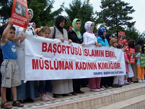 Sakarya’da 143. Başörtüsü Eylemi
