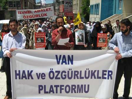 Van’da 92. Başörtüsü Eylemi