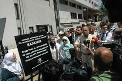 Medya ve CHP’den İLKAV’a Saldırı