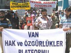 Van'da 94. başörtüsü eylemi